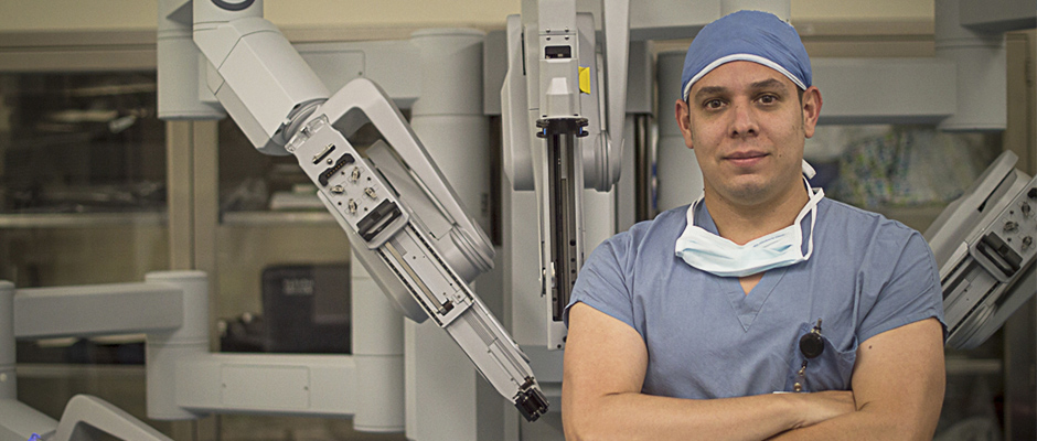 Urologo Especialista en Cirugía Robótica para Próstata