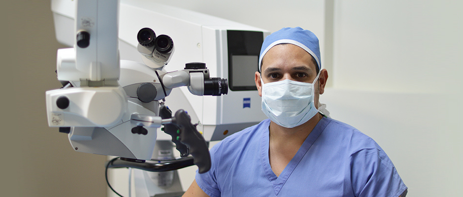 Urologo Experto en Cirugia Robotica de Rinon